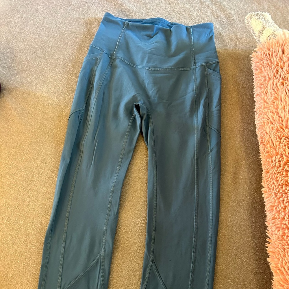 blue lulu leggings! size 4 only worn a few times